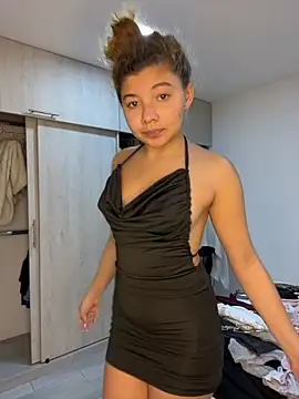 Gaby 002 online show from October 21, 2025, 11:37 pm