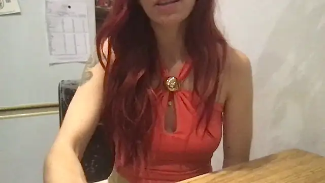Snapshot of Anne-Chacha chatting on October 8, 2025, 6:19 pm Anne-Chacha online show from October 8, 2025, 6:19 pm