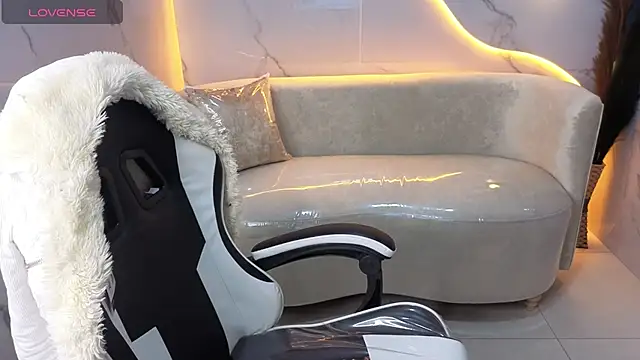 Skyler Gracee Tx online show from October 22, 2025, 12:59 pm