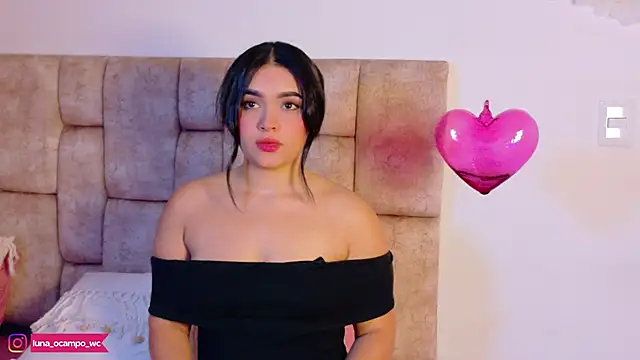 LunaOcampo  online show from January 14, 2026, 10:02 pm