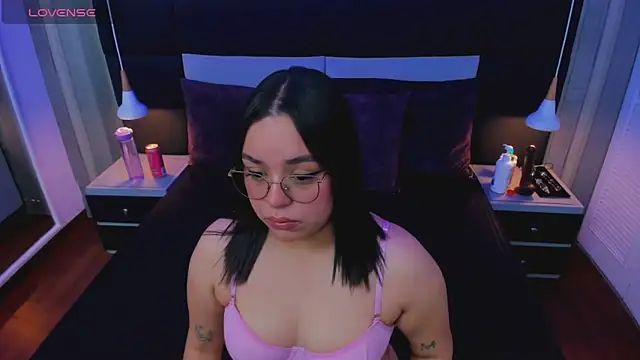 annytovar online show from November 7, 2025, 3:44 am