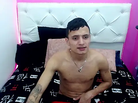 xx-kike-xx online show from September 29, 2025, 2:55 pm