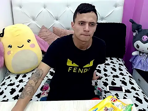 xx-kike-xx online show from September 27, 2025, 1:17 pm