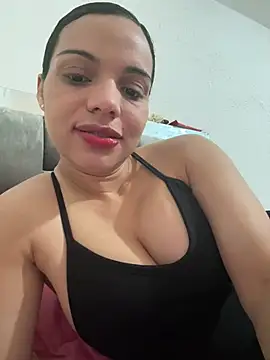 Snapshot of Anavalle chatting on May 24, 2026, 4:18 pm Anavalle online show from May 24, 2026, 4:18 pm