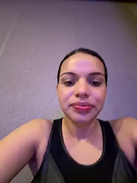 Snapshot of Anavalle chatting on May 23, 2026, 5:34 pm Anavalle online show from May 23, 2026, 5:34 pm