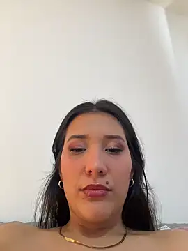 IsabellaJoness  online show from February 12, 2026, 5:34 pm