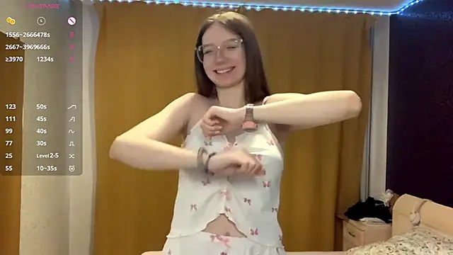 Snapshot of KrystinFunches chatting on October 28, 2025, 8:13 am KrystinFunches online show from October 28, 2025, 8:13 am