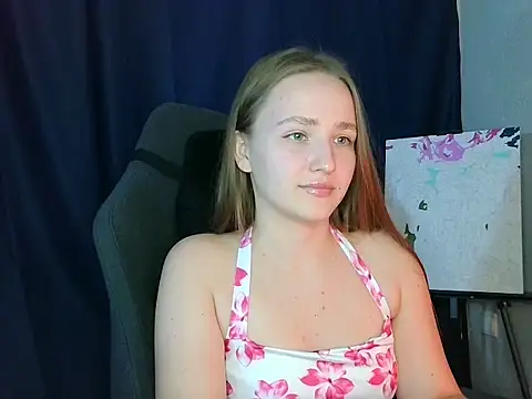 Keily8 online show from October 1, 2025, 7:29 pm