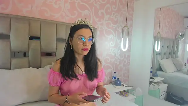 AmbarWoods online show from September 25, 2025, 8:26 pm