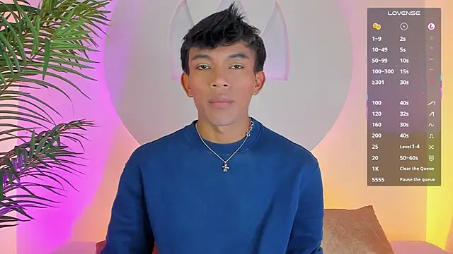 Santti  online show from November 7, 2025, 10:57 pm