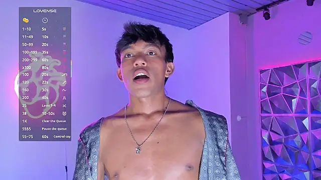 Santti  online show from November 20, 2025, 7:03 pm