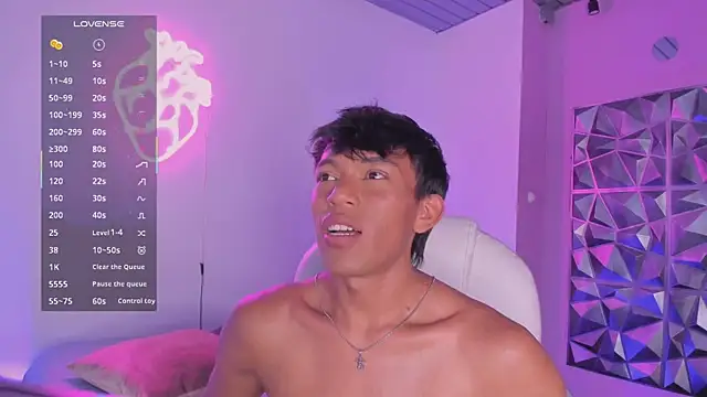 Santti  online show from November 19, 2025, 9:15 pm