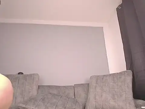 Isisharrison online show from October 16, 2025, 10:07 pm