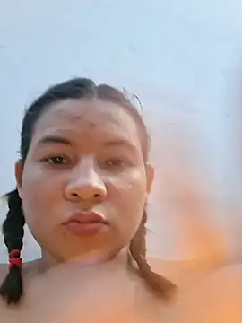 hot-mom22 online show from January 15, 2026, 10:57 pm