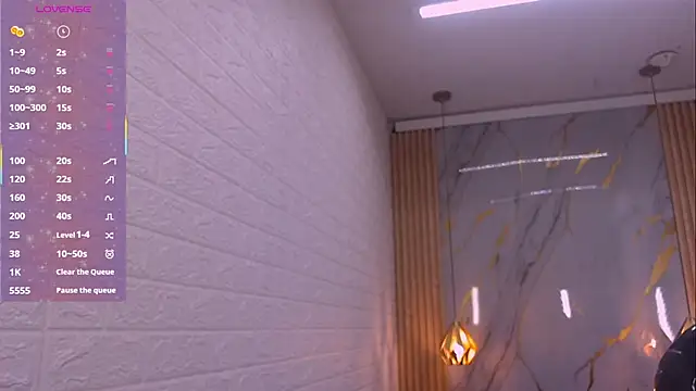 kat 96  online show from December 14, 2025, 7:41 pm