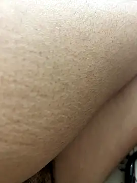 Snapshot of aditi_singh15 chatting on November 5, 2025, 8:39 am aditi singh15 online show from November 5, 2025, 8:39 am