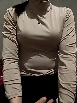 Lover-loverxx online show from December 5, 2025, 12:26 pm