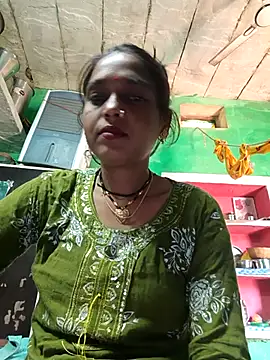 Snapshot of Cut_yashvanti chatting on October 10, 2025, 3:18 am Cut yashvanti online show from October 10, 2025, 3:18 am