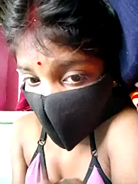 Snapshot of Cuty_kinjal chatting on October 13, 2025, 9:16 pm Cuty kinjal online show from October 13, 2025, 9:16 pm