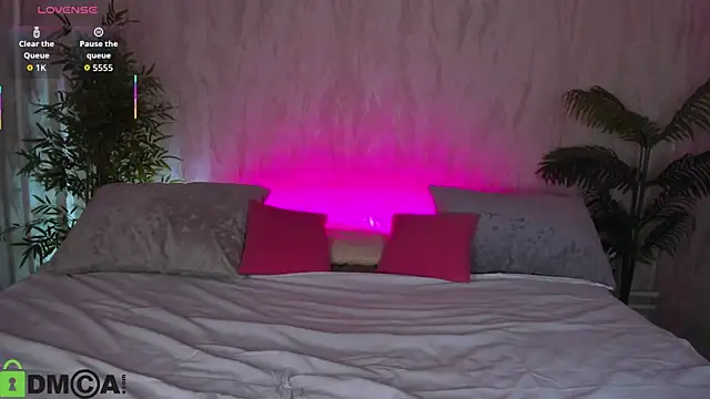 Alic Fox online show from November 4, 2025, 12:14 am