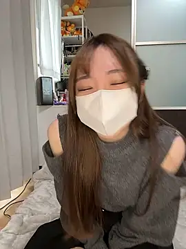 Snapshot of Moe_v_v chatting on February 11, 2026, 4:34 am Moe v v online show from February 11, 2026, 4:34 am