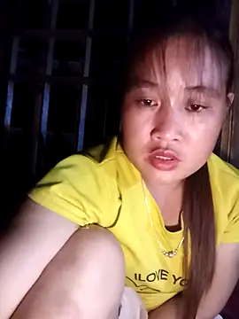 mupmup-00 online show from October 5, 2025, 1:24 pm