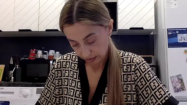 Jeyvaris online show from November 4, 2025, 1:48 pm