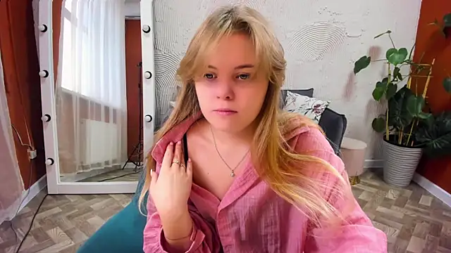 Melissa 199 online show from November 21, 2025, 4:22 am