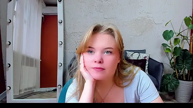 Melissa 199 online show from October 23, 2025, 12:26 pm