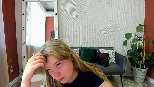 Melissa 199 online show from October 8, 2025, 9:11 am