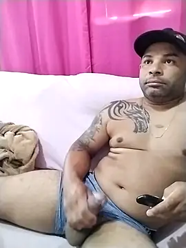 Snapshot of Jonh_87 chatting on October 31, 2025, 2:13 pm Jonh 87 online show from October 31, 2025, 2:13 pm