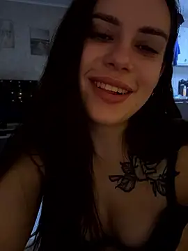 LindaLoverx online show from October 2, 2025, 2:31 pm