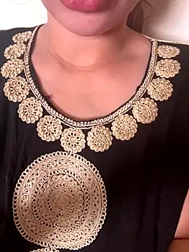 Snapshot of Laila-sexi chatting on November 20, 2025, 1:56 pm Laila-sexi online show from November 20, 2025, 1:56 pm