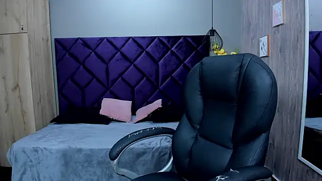 Snapshot of ChloeCampbell03 chatting on November 22, 2025, 4:17 pm ChloeCampbell03 online show from November 22, 2025, 4:17 pm