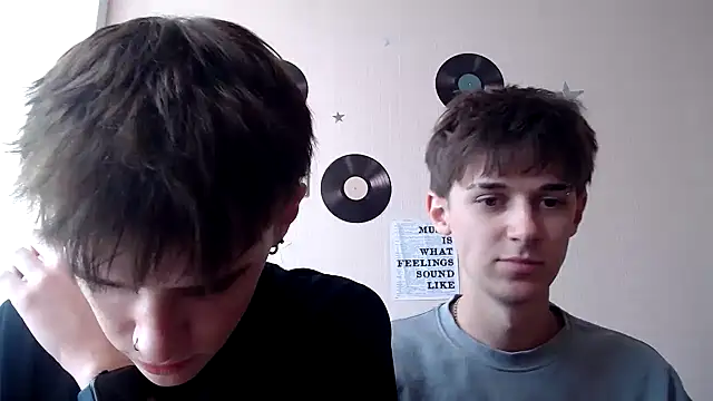 Hoot Dude  online show from October 1, 2025, 11:03 am