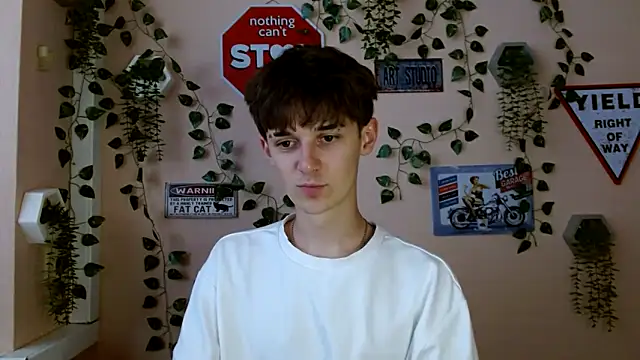 Hoot Dude  online show from October 8, 2025, 1:23 pm