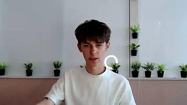 Hoot Dude  online show from October 14, 2025, 11:55 am