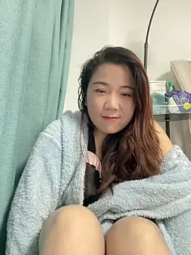 Momo-9988 online show from November 22, 2025, 6:23 am