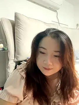 Momo-9988 online show from October 18, 2025, 11:45 am