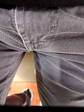 Gigolo31per31 online show from November 4, 2025, 4:55 pm