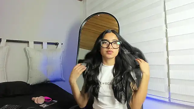 cherry bunnyx online show from October 3, 2025, 4:25 am