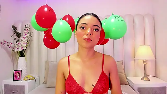 Snapshot of AriaBelles chatting on November 13, 2025, 10:19 am AriaBelles online show from November 13, 2025, 10:19 am