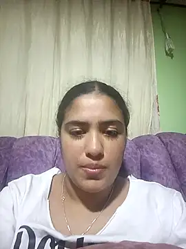 lincy cloe  online show from September 24, 2025, 2:29 am