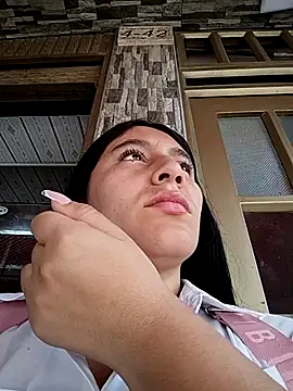   Antonella online show from December 1, 2025, 3:24 pm