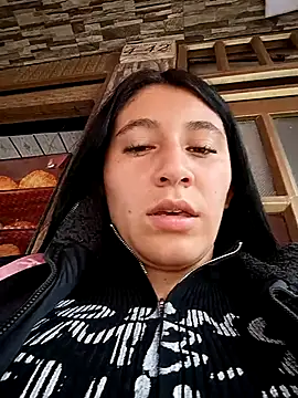   Antonella online show from October 10, 2025, 3:24 pm