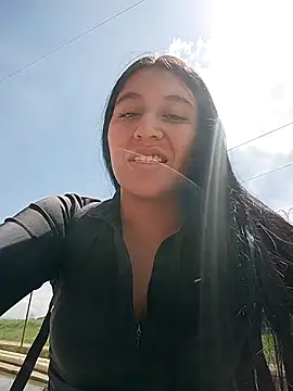   Antonella online show from November 11, 2025, 3:40 pm