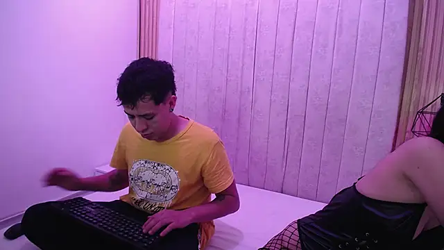 Snapshot of jakeyariana chatting on November 18, 2025, 8:34 pm jakeyariana online show from November 18, 2025, 8:34 pm