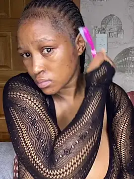 Bellabootie online show from April 14, 2026, 7:13 am