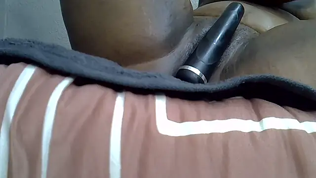 Bellabootie online show from September 30, 2025, 1:39 pm