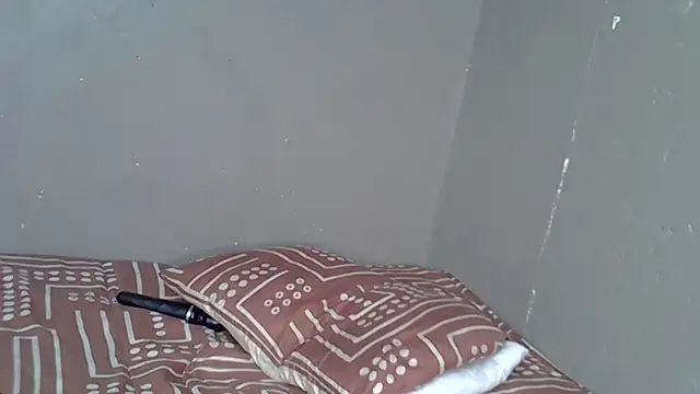 Bellabootie online show from November 13, 2025, 8:02 pm